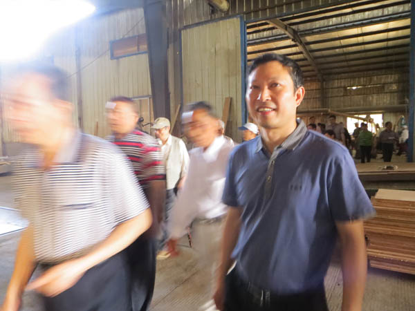 益陽(yáng)地區(qū)老年干部來(lái)廠參觀